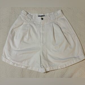 Vintage Liz Claiborne Sport   Pleated Women's White Shorts Size 10